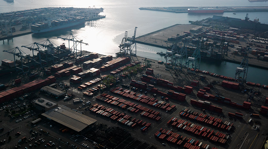 Halifax and Vancouver container hold-up