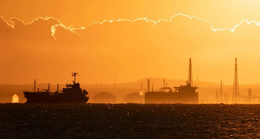 The United States imposed sanctions on 100 oil tankers